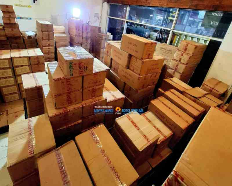 Rak botol parfum kosong grosir
